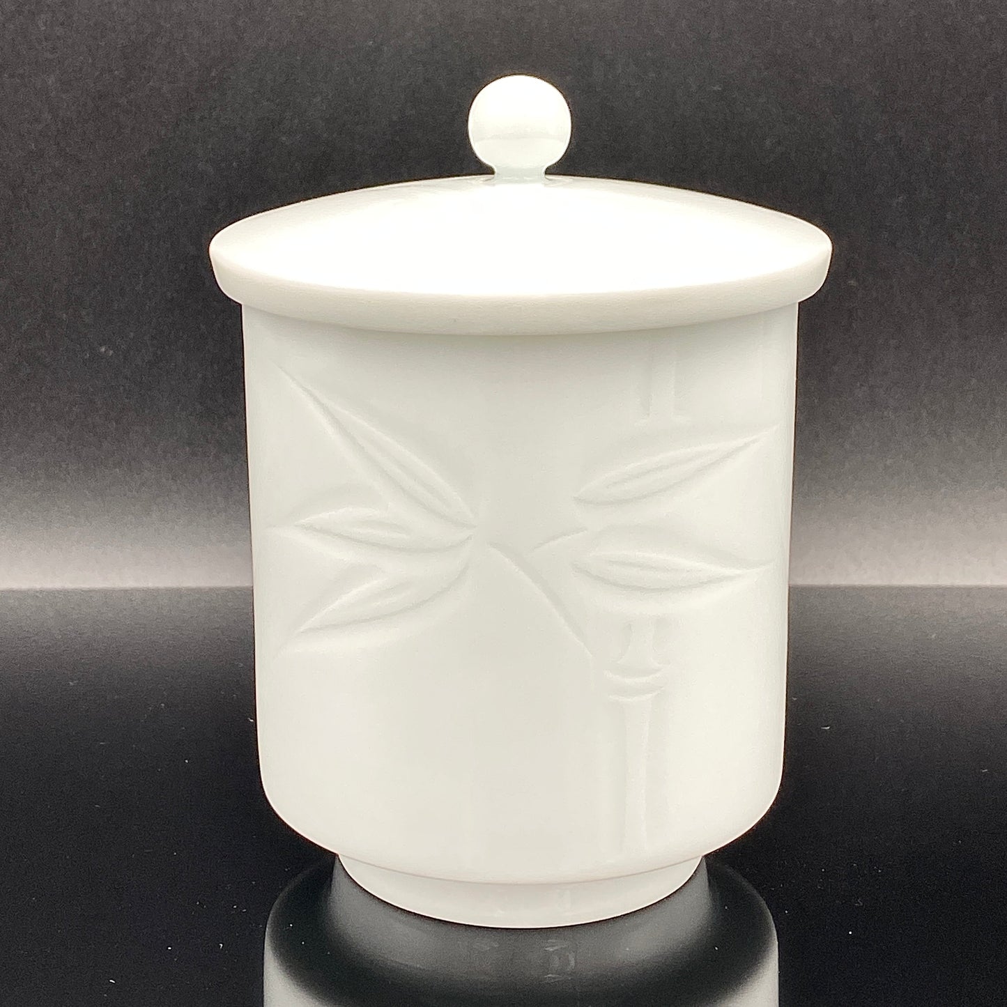 人間国宝 井上 萬二 作 白磁彫文 湯呑 陶器グラス #42