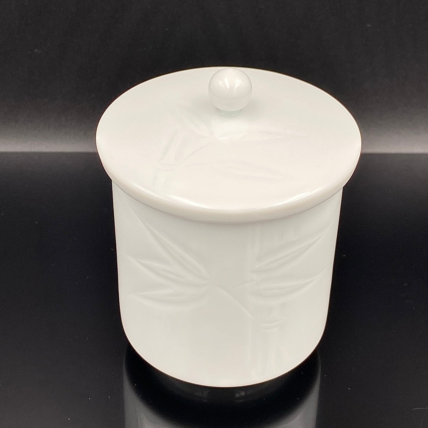 人間国宝 井上 萬二 作 白磁彫文 湯呑 陶器グラス #42