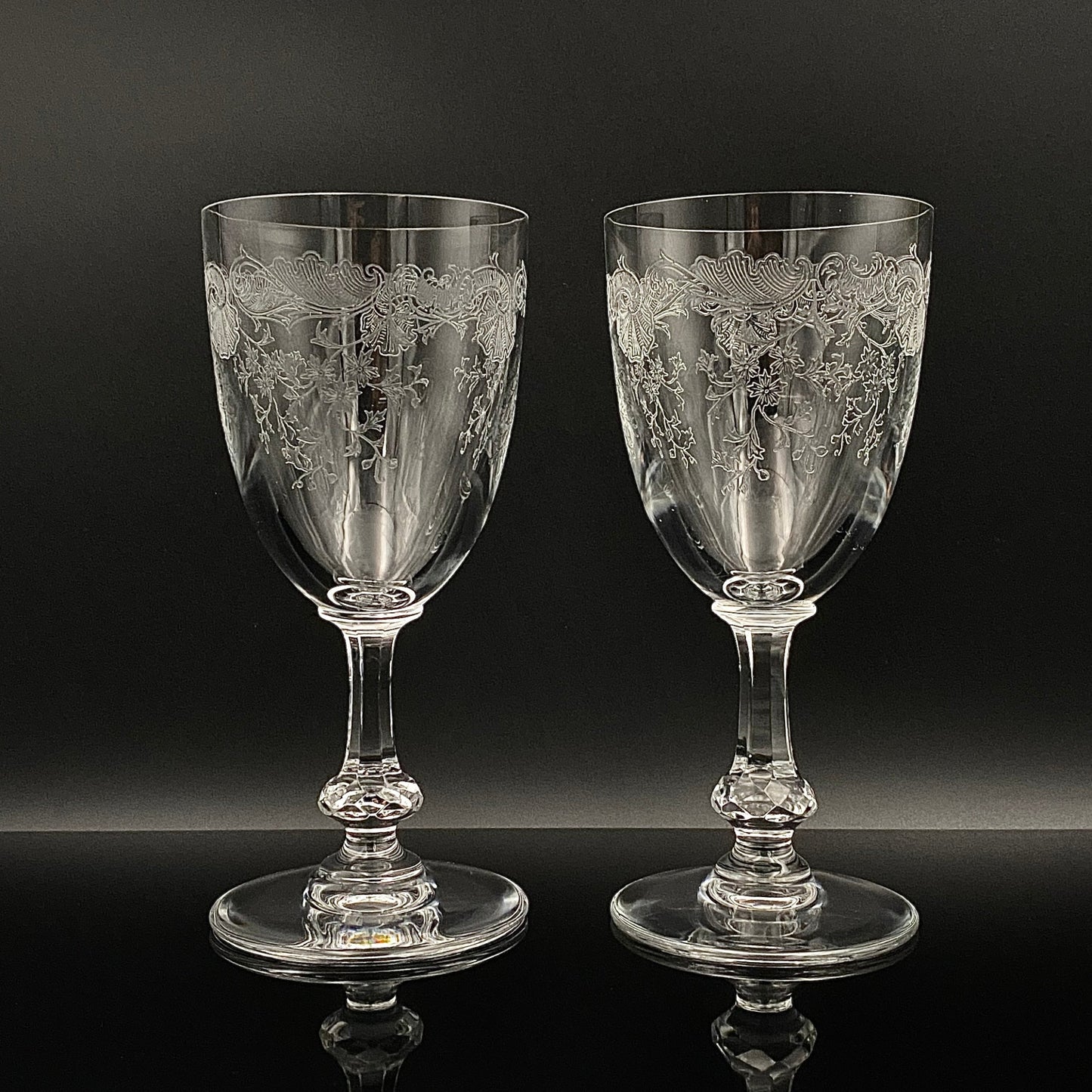 Old Saint Louis Crystal(オールド サンルイ クリスタル )1910年代 モデル Lorraine(ロレーヌ)花唐草文様 グラス2点セット #77