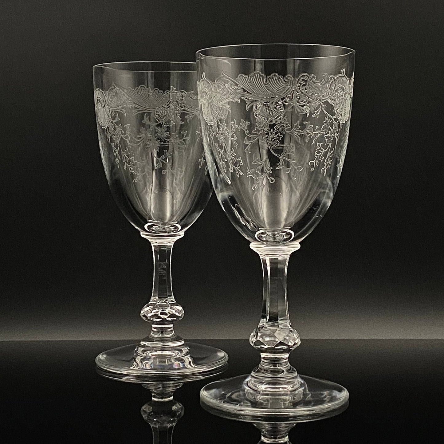 Old Saint Louis Crystal(オールド サンルイ クリスタル )1910年代 モデル Lorraine(ロレーヌ)花唐草文様 グラス2点セット #77