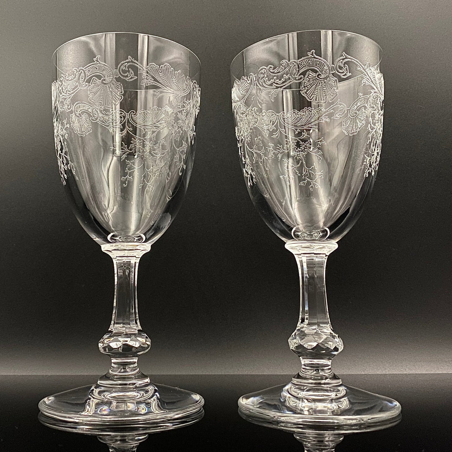 Old Saint Louis Crystal(オールド サンルイ クリスタル )1910年代 モデル Lorraine(ロレーヌ)花唐草文様 グラス2点セット #77