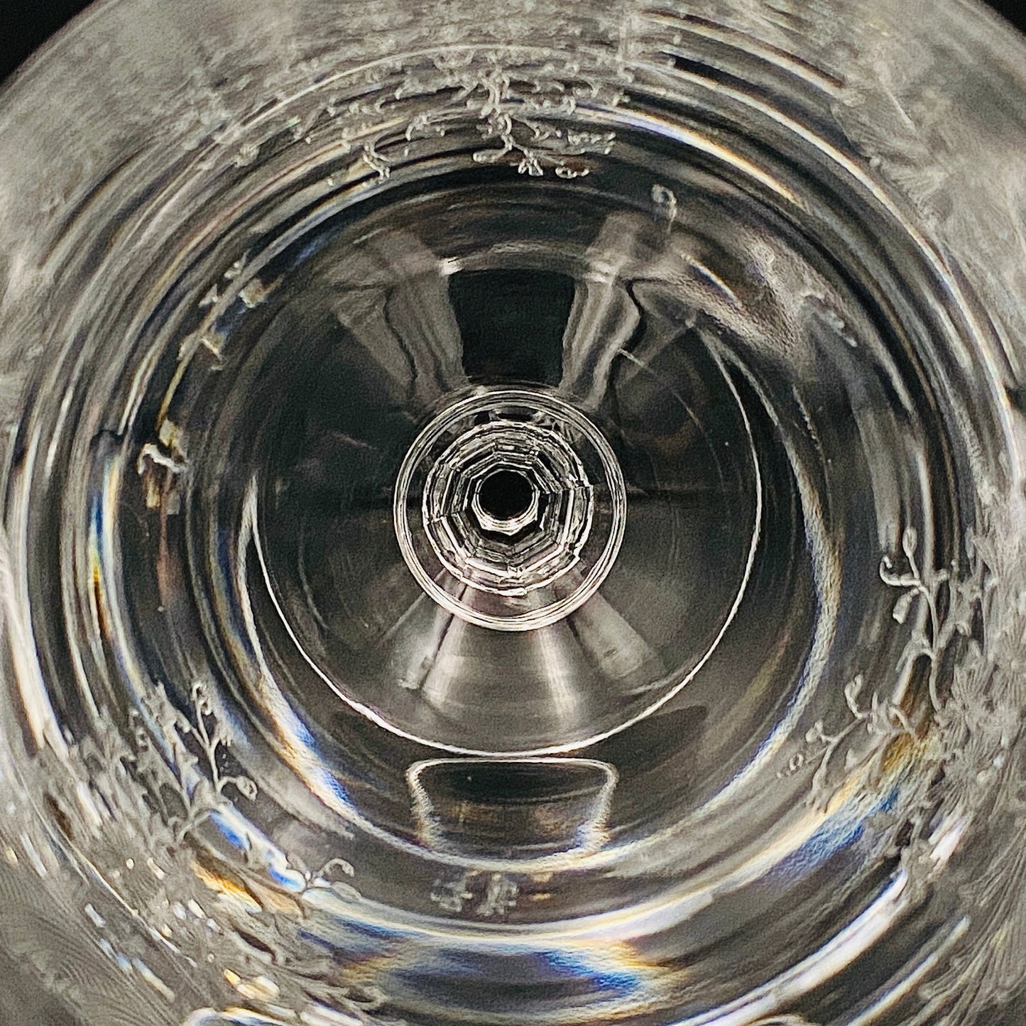 Old Saint Louis Crystal(オールド サンルイ クリスタル )1910年代 モデル Lorraine(ロレーヌ)花唐草文様 グラス2点セット #77