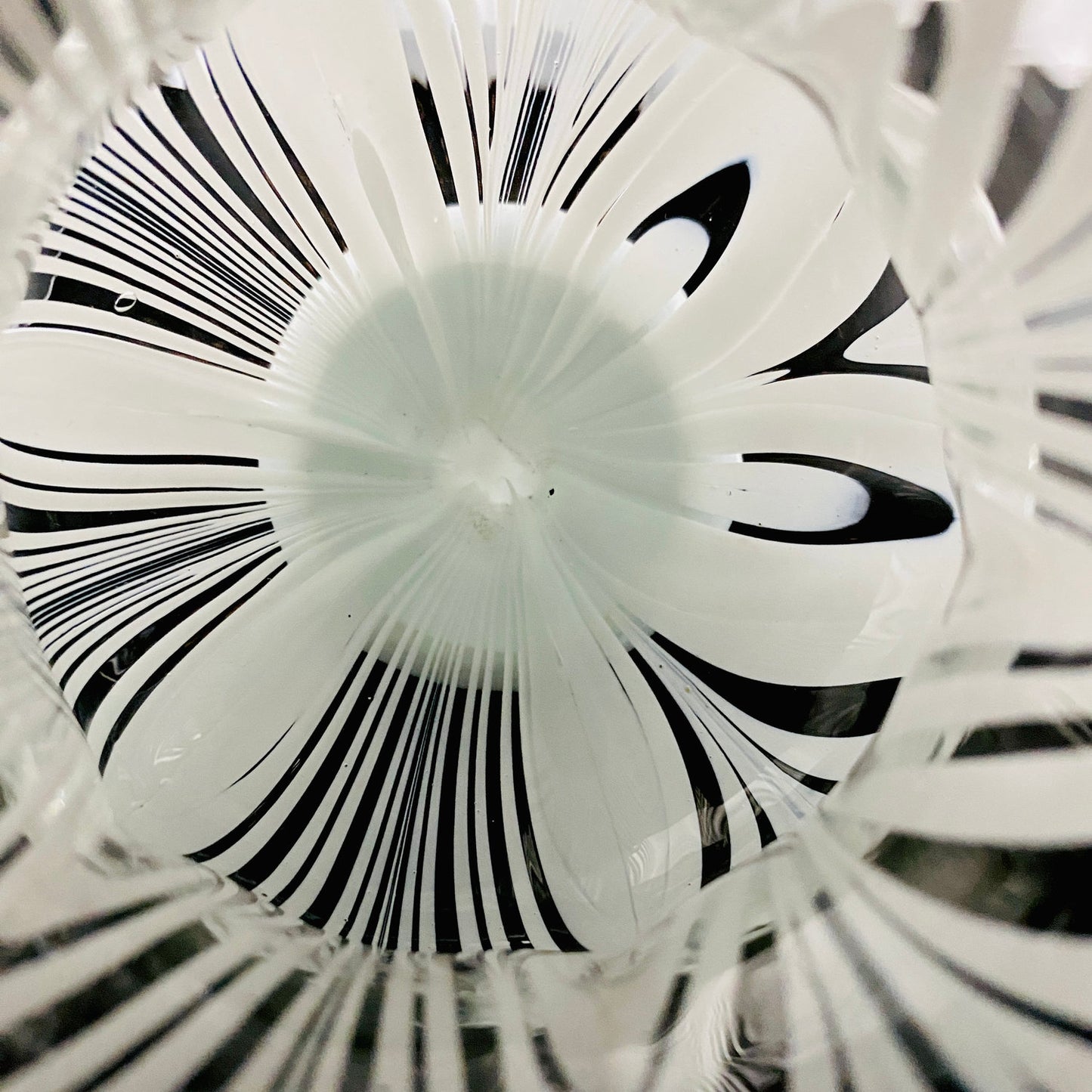 Hisatoshi Iwata, Jobun (Striped) Glass Vessel, Rock Glass / Tasting Glass, Japan Art Academy Award Winning Artist #201