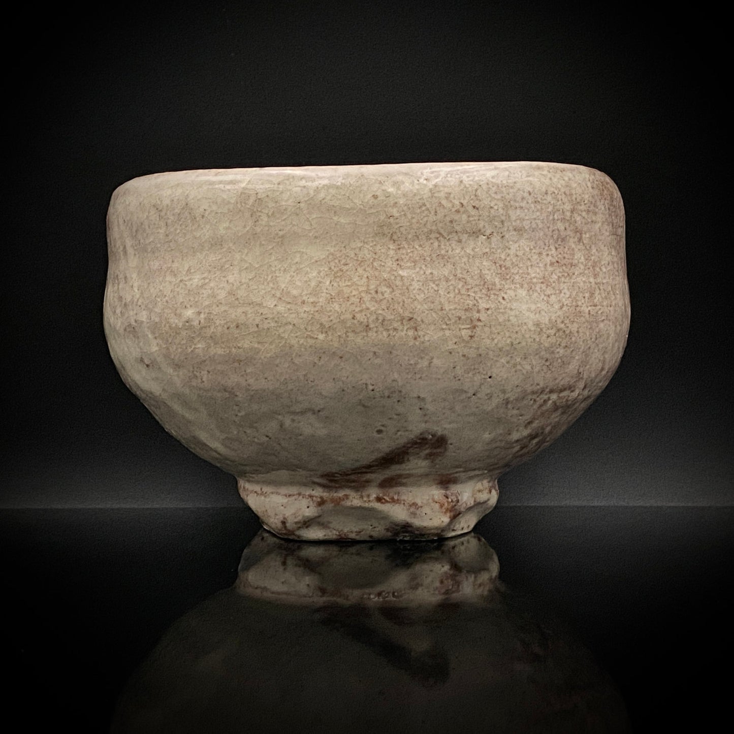 玉隆山吉田萩苑（Shuen Yoshida）直传弟子 永久胜斎（Nagahisa Shosai）作 萩烧 割高台白萩柿彩茶碗 《祝古希贺》 三连式登窑陶胜庵 洋酒杯 威士忌杯 #333