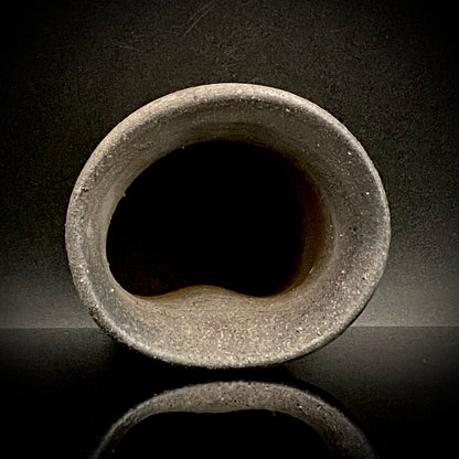 人間国宝藤原啓系譜 備前焼作家 水谷陶酔 作 無釉焼締緋襷変形ぐい呑 #348