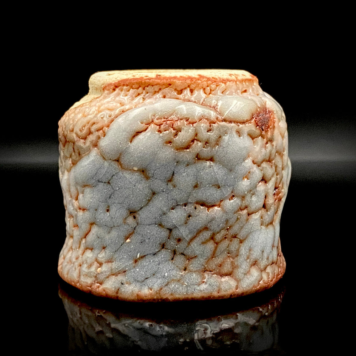 土岐市指定無形文化財保持者 皇室献上窯 陽山窯 水野 澤三 作 鼠志野ぐい呑 和のショットグラス #353