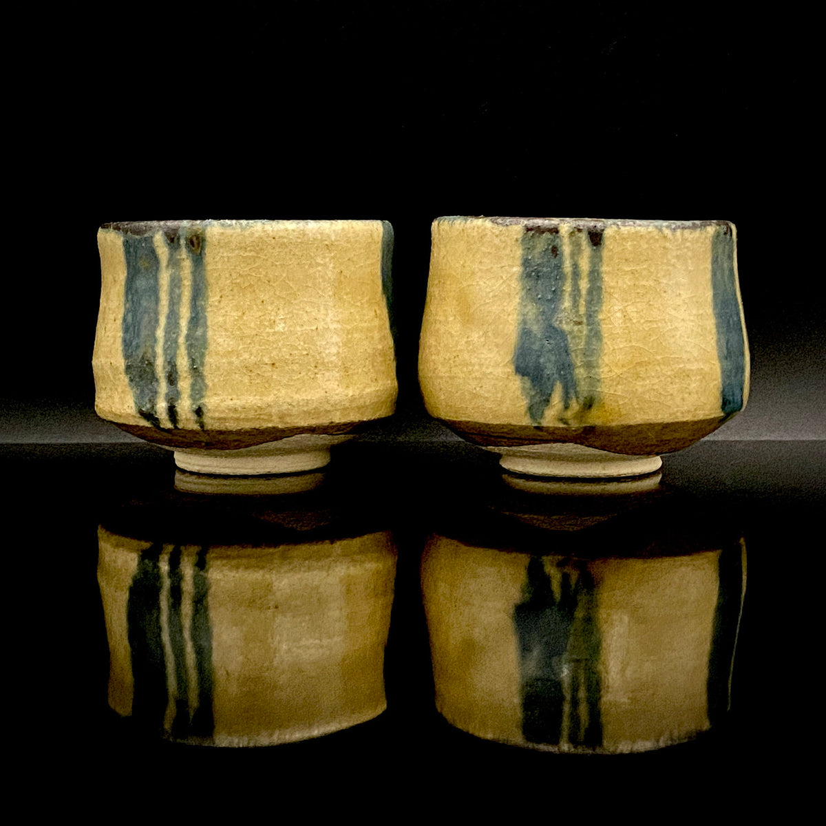 日展審査員 日本現代工芸美術家協会副理事長 瀬戸焼名工 加藤 釥 作 織部泥彩ぐい呑み 和のショットグラス 一対 #336
