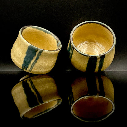 日展審査員 日本現代工芸美術家協会副理事長 瀬戸焼名工 加藤 釥 作 織部泥彩ぐい呑み 和のショットグラス 一対 #336