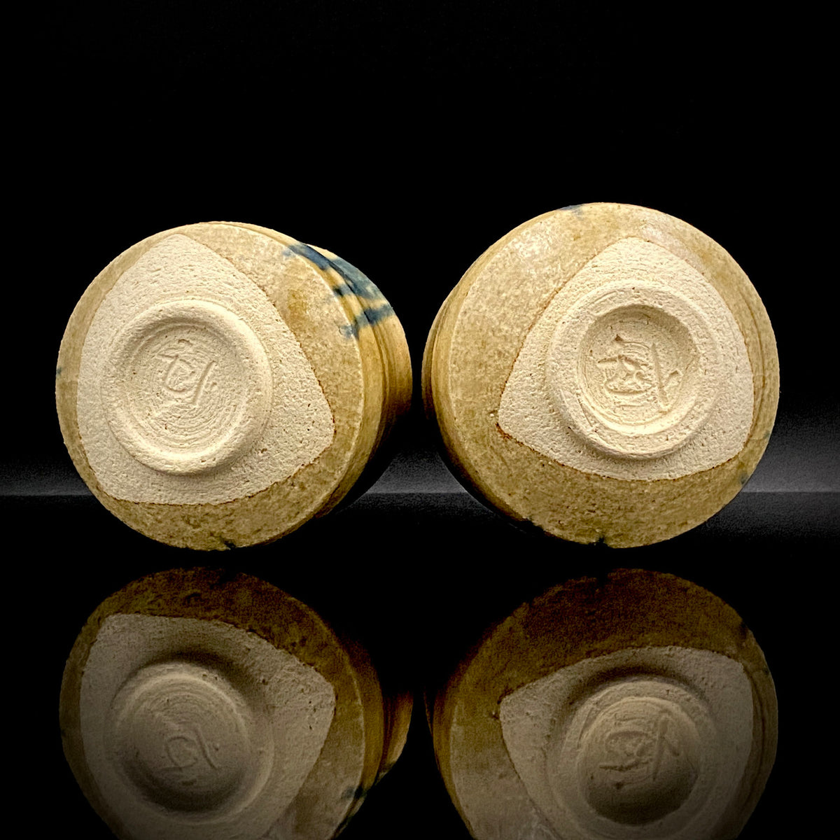 日展審査員 日本現代工芸美術家協会副理事長 瀬戸焼名工 加藤 釥 作 織部泥彩ぐい呑み 和のショットグラス 一対 #336
