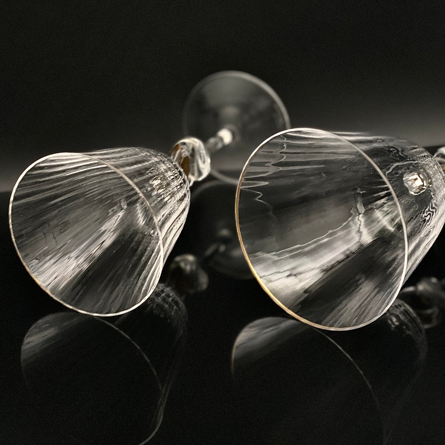 DAUM（ドーム）クリスタル Venezia（ヴェネツィア）モデル ワイングラス２点セット #32