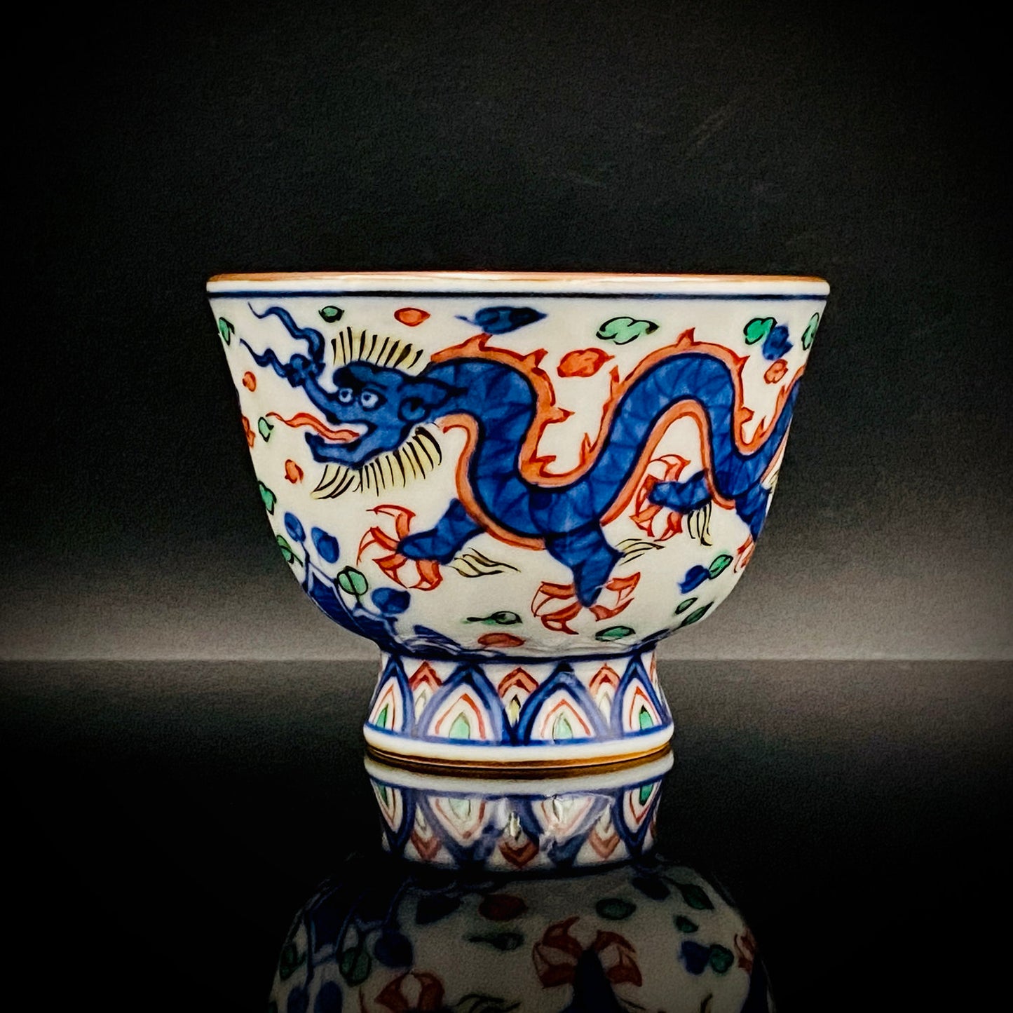 Kyoto Kiyomizu Ware, Master Artisan of Kyoto, Traditional Craftsman Shosen Tsuchiyama: Heian Shosen Polychrome Dragon and Phoenix Sake Cup, Guinomi, Japanese Shot Glass #377