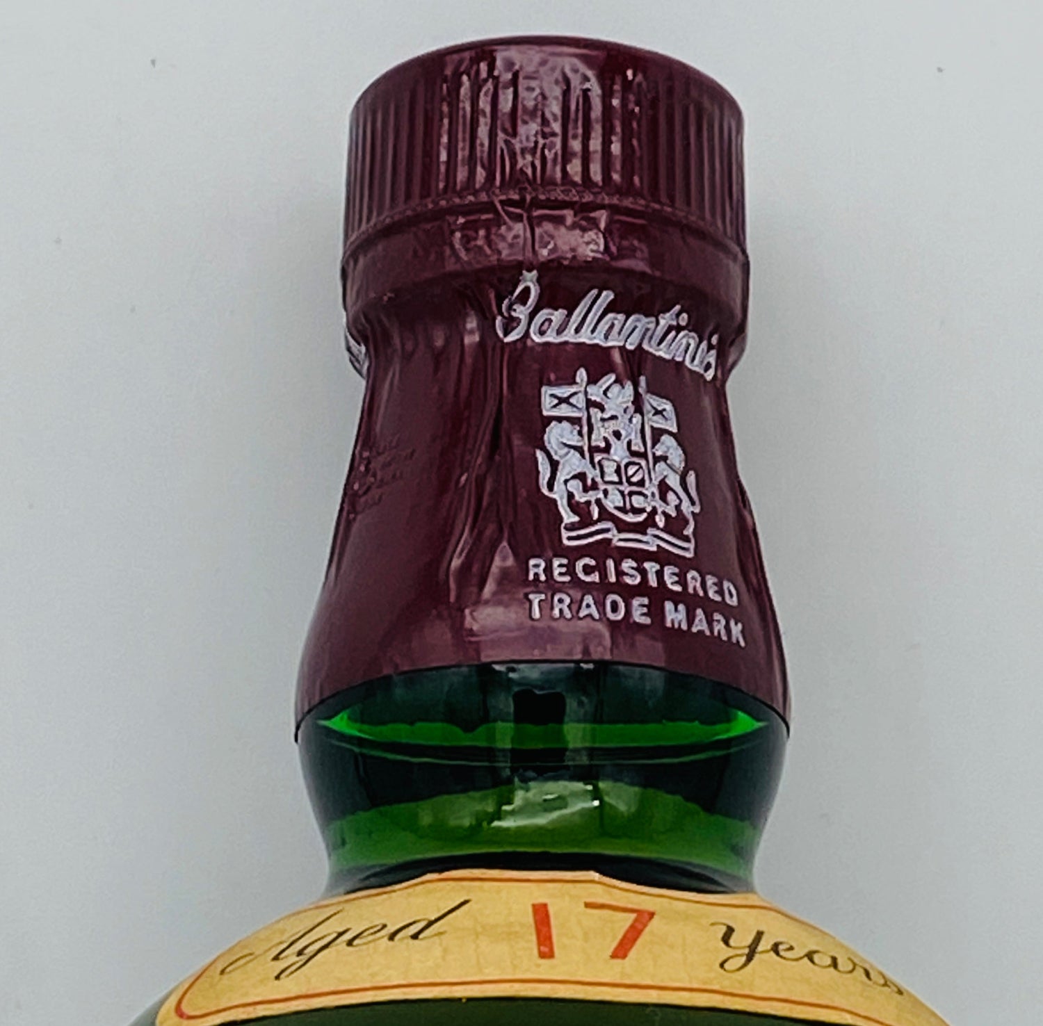 1970年代流通、バランタイン 17年 4/5QUART, 43% 青赤旗ラベル（Blue