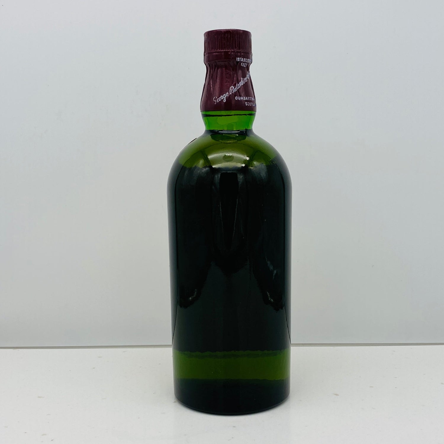 バランタイン 12年 1136ml 43%　赤青旗紋章　古酒　1970年代流通品 バランタイン 12年 1136ml 43% 赤青旗紋章 古酒 1970年代流通品