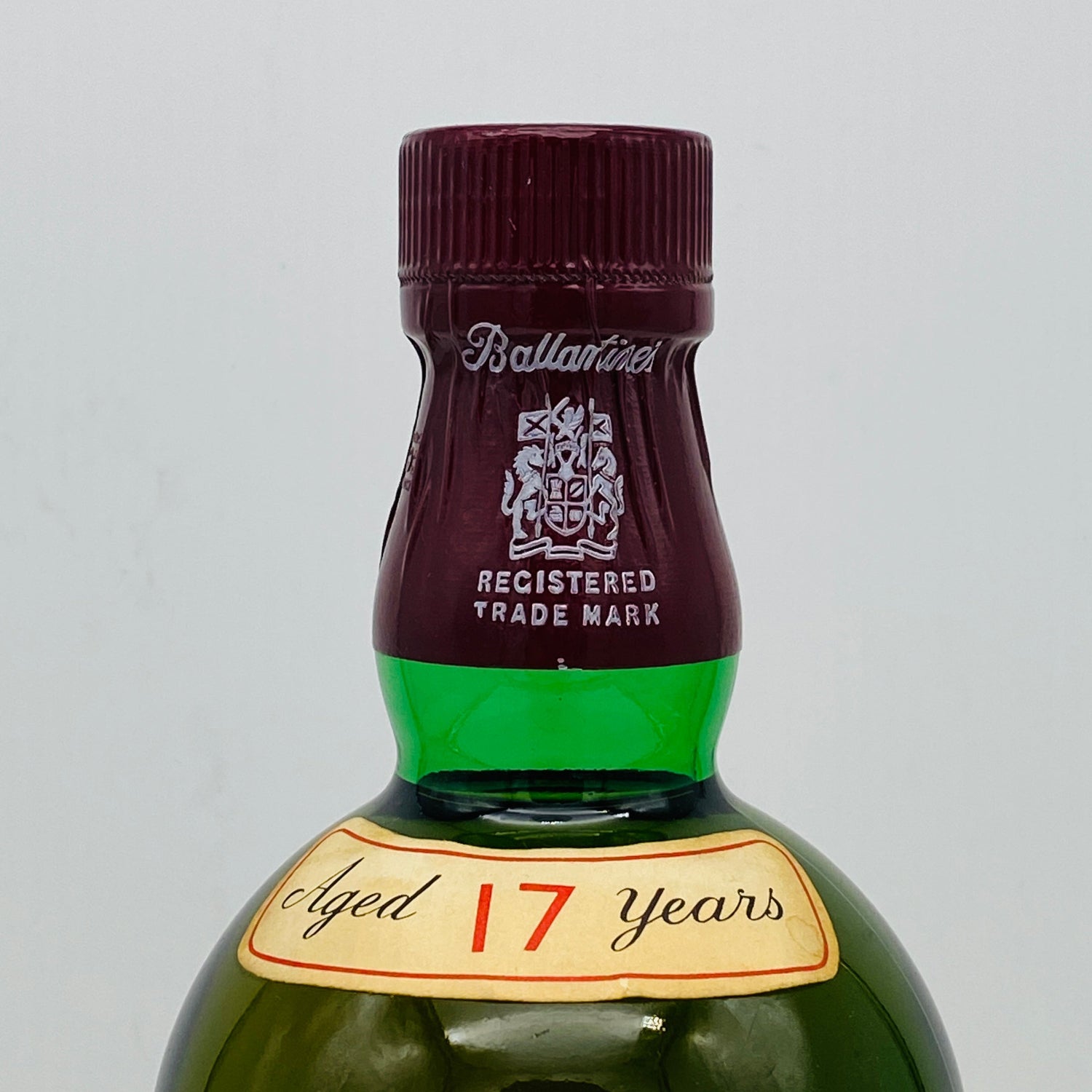 1980年代前半流通、バランタイン 17年 4/5QUART, 43% 青青旗ラベル