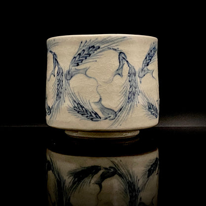 青山窑 青山德弘（Aoyama Norihiro）作 白釉贯入染付麦穗纹 筒型自由杯 和风威士忌杯 酒器 #381