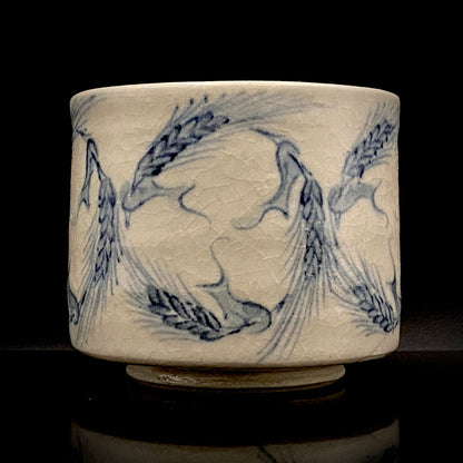 青山窑 青山德弘（Aoyama Norihiro）作 白釉贯入染付麦穗纹 筒型自由杯 和风威士忌杯 酒器 #381