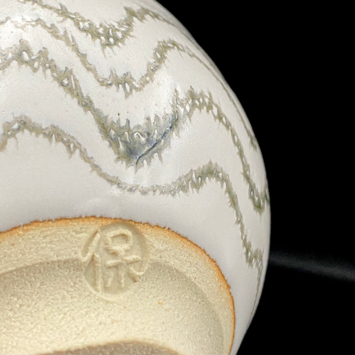师从人间国宝清水卯一（Shimizu Uichi、父）、荣获松下奖 蓬莱窑 清水 保孝（Shimizu Yasutaka）作 白釉收缩窑变波纹茶碗 和风威士忌杯 #378