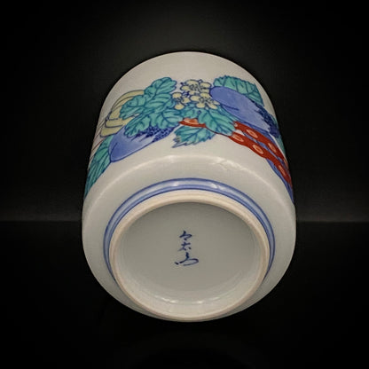 人間国宝 十三代今泉今右衛門 作 色鍋島 錦絵変り 筒型フリーカップ 一対 酒器 和のロックグラス #382