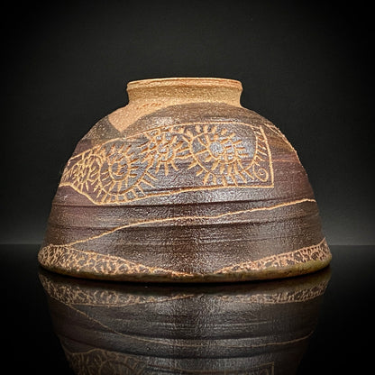 伊万里 渚窯 高木 和安 作 縄文刻文窯変茶盌 抹茶碗 酒器 原始美術 和のロックグラス #392