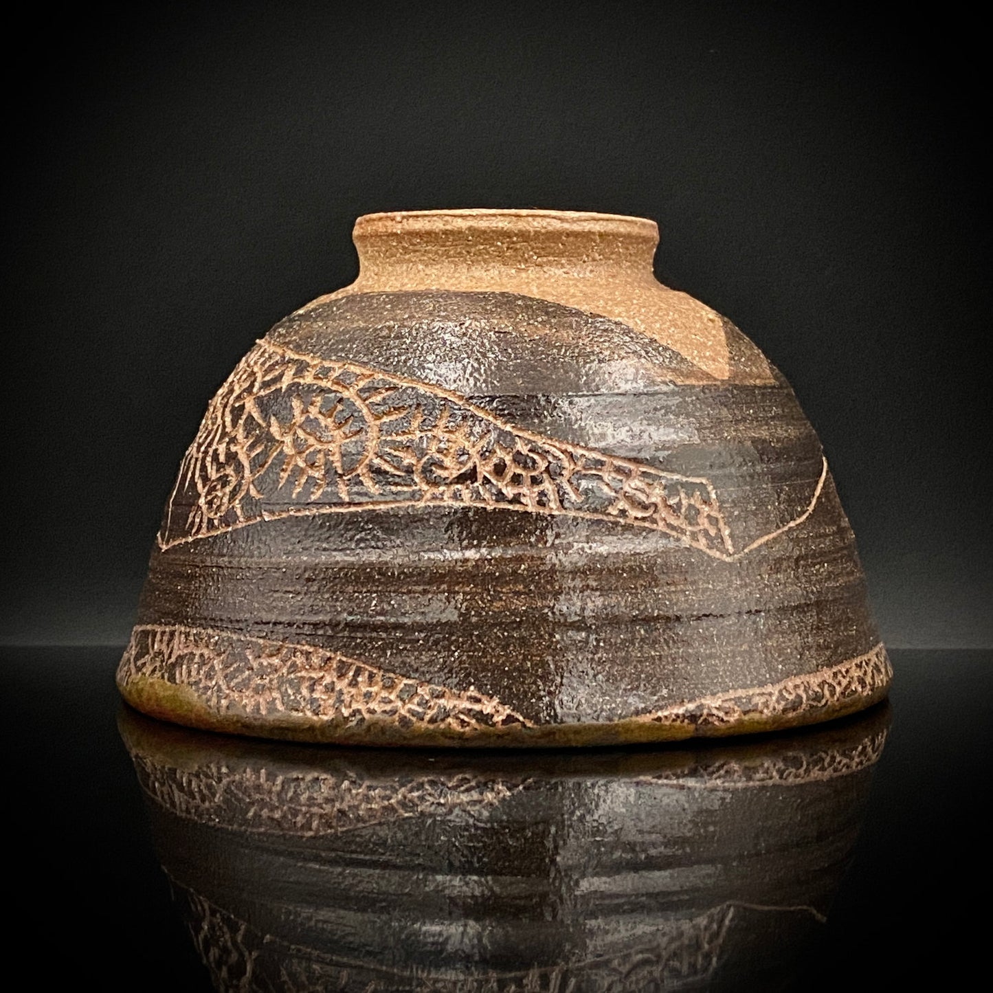 伊万里 渚窯 高木 和安 作 縄文刻文窯変茶盌 抹茶碗 酒器 原始美術 和のロックグラス #392