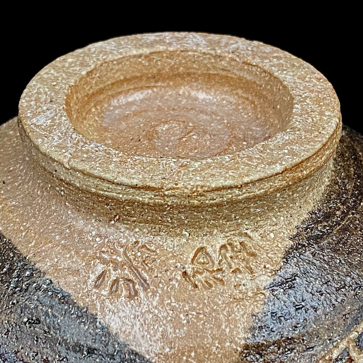 伊万里 渚窯 高木 和安 作 縄文刻文窯変茶盌 抹茶碗 酒器 原始美術 和のロックグラス #392