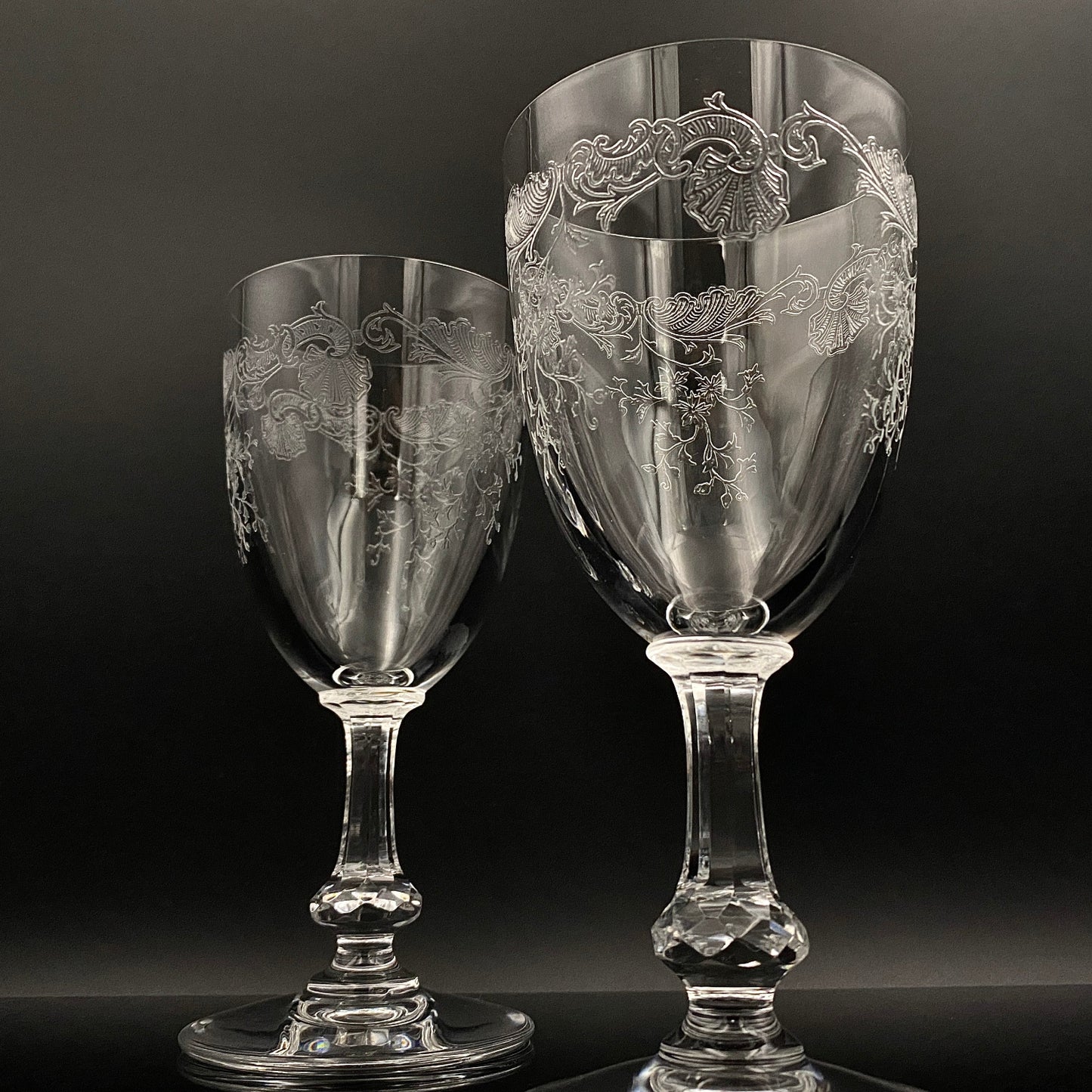 Old Saint Louis Crystal（オールド サンルイ クリスタル ）1910年代 モデル Lorraine（ロレーヌ）花唐草文様 グラス２点セット #77