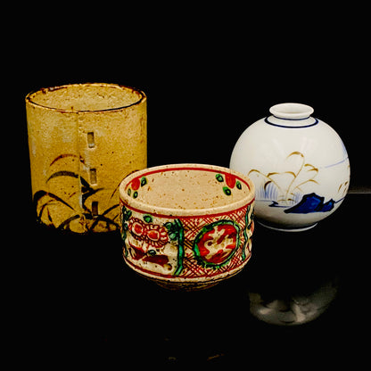 愛知 犬山焼 呉須赤絵吉祥文字文碗 乾山風秋草文筒型向付 呉須山水図丸小壺 煎茶碗 酒器 3点セット #345