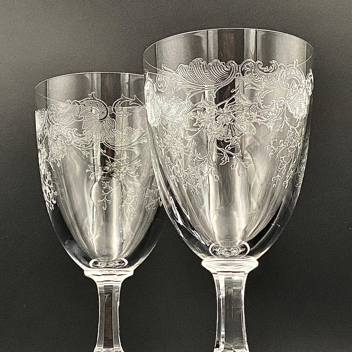 Old Saint Louis Crystal（オールド サンルイ クリスタル ）1910年代 モデル Lorraine（ロレーヌ）花唐草文様 グラス２点セット #77