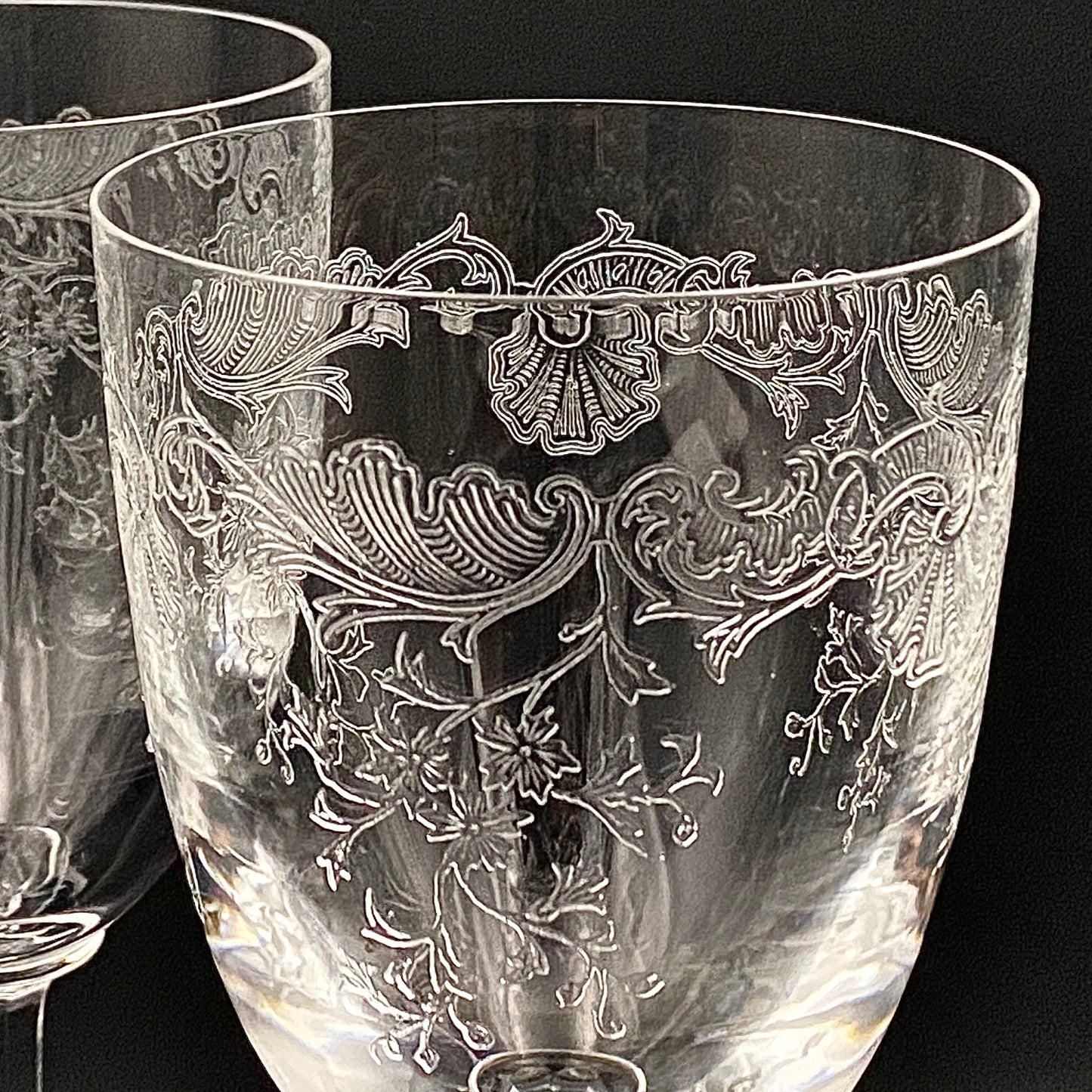 Old Saint Louis Crystal（オールド サンルイ クリスタル ）1910年代 モデル Lorraine（ロレーヌ）花唐草文様 グラス２点セット #77