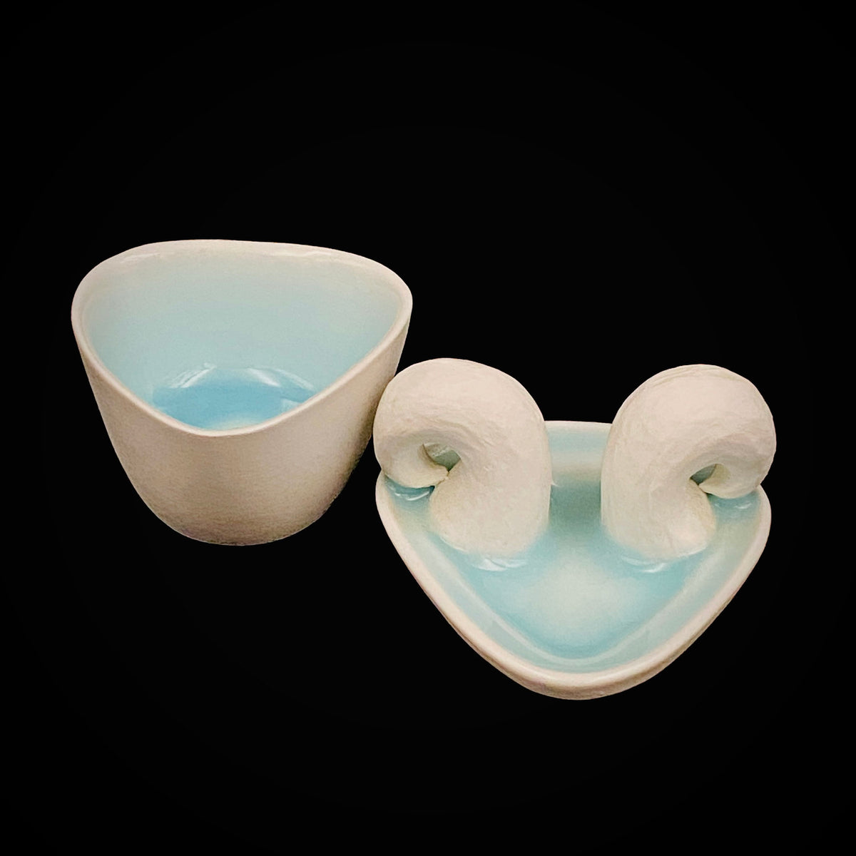 Metropolitan Museum of Art Collection Artist, Japan Ceramic Art Exhibition Grand Prix Winner: Shigekazu Nagae - "Form of Otsumi" Celadon Glazed Porcelain Covered Sake Vessel, Japanese Shot Glass, Made in 2014 #432