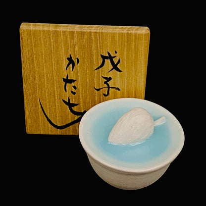 Metropolitan Museum of Art Collection Artist, Japan Ceramic Art Exhibition Grand Prix Winner: Shigekazu Nagae - "Form of Tsuchinoto-Ne" Celadon Glazed Porcelain Covered Sake Vessel, Japanese Shot Glass, Made in 2007 #387