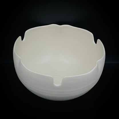 Kyoto Prefecture Cultural Merit Award Recipient, Sodeisha Founder Hikaru Yamada, White-Glazed Bowl, Ice Bowl #420