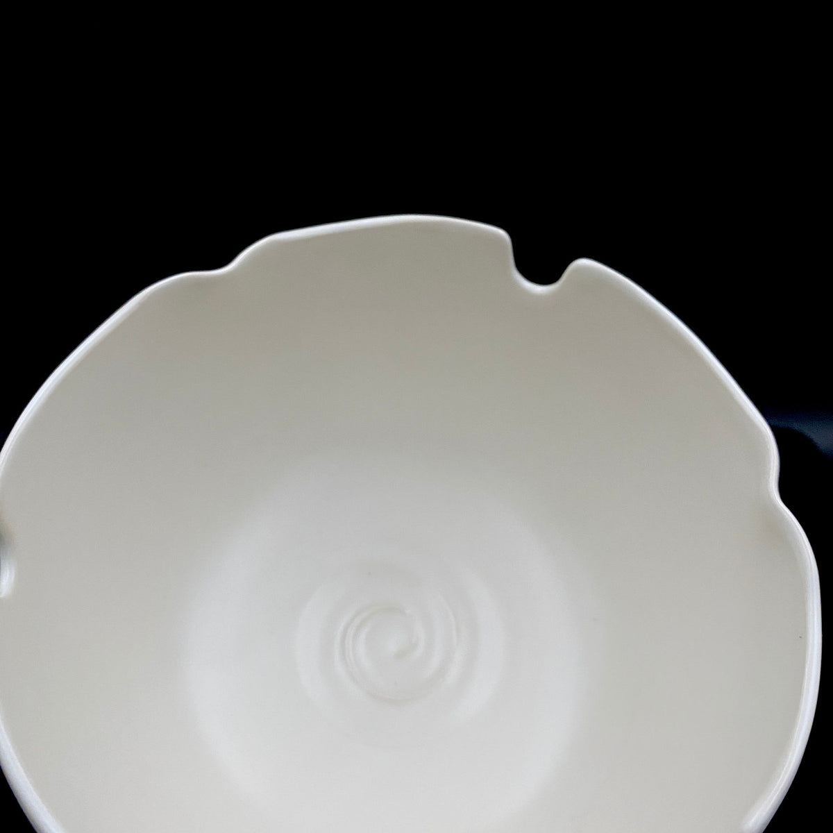 Kyoto Prefecture Cultural Merit Award Recipient, Sodeisha Founder Hikaru Yamada, White-Glazed Bowl, Ice Bowl #420