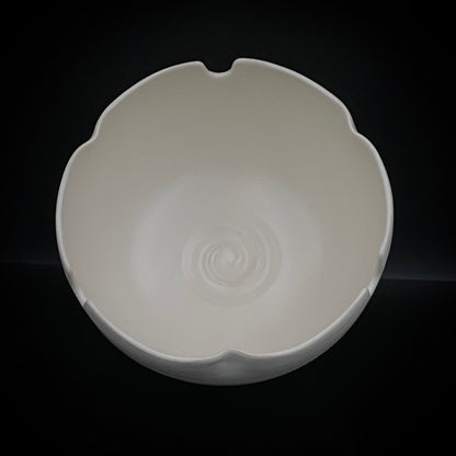 Kyoto Prefecture Cultural Merit Award Recipient, Sodeisha Founder Hikaru Yamada, White-Glazed Bowl, Ice Bowl #420
