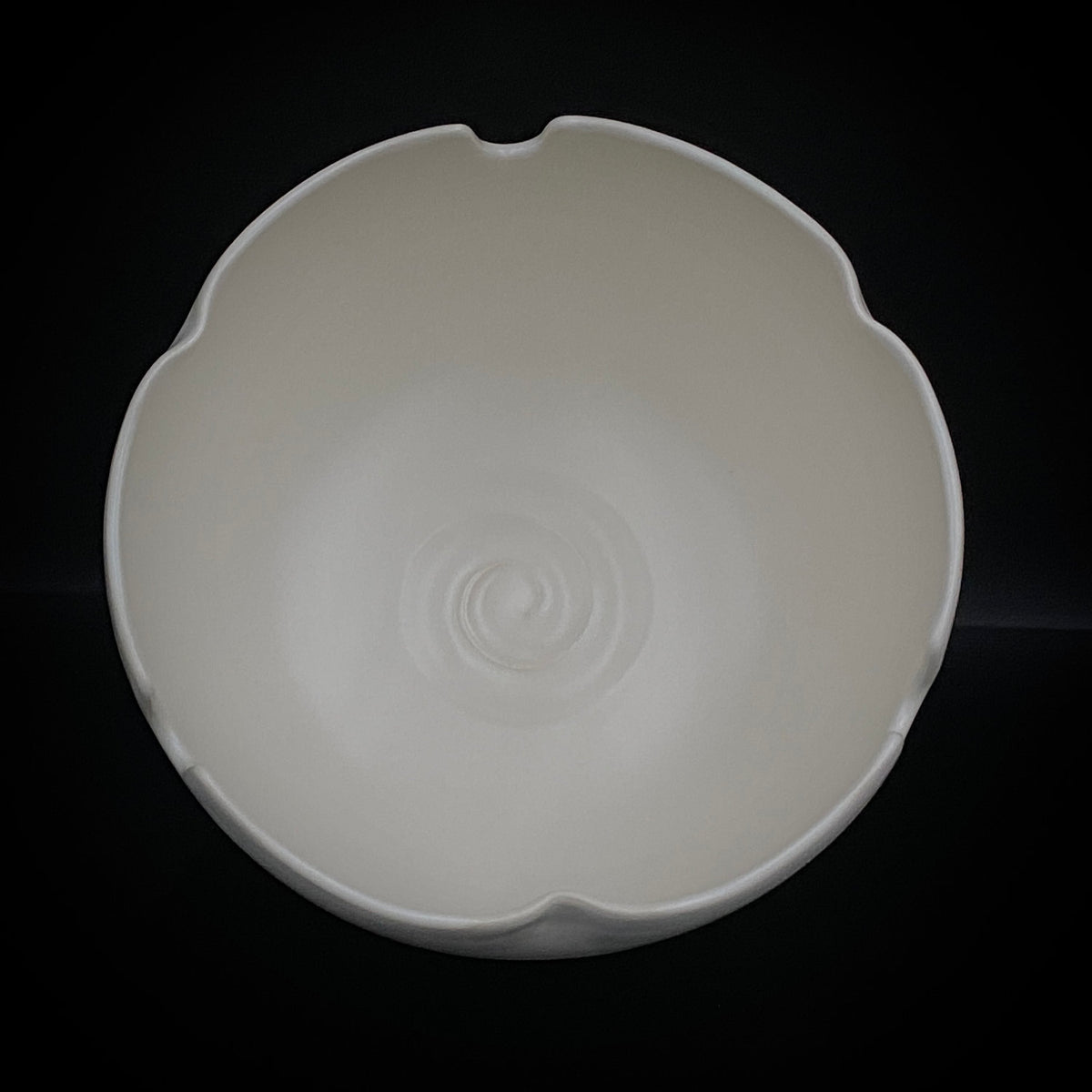 Kyoto Prefecture Cultural Merit Award Recipient, Sodeisha Founder Hikaru Yamada, White-Glazed Bowl, Ice Bowl #420