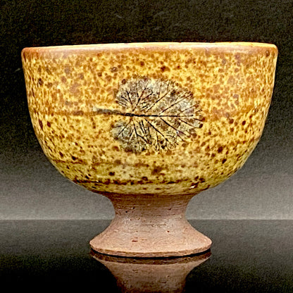 北国風雪賞受賞 能登大社焼創始者 磯見忠司 作 真葉手 酒盃 高足盃 和のショットグラス 古酒用酒器 #443