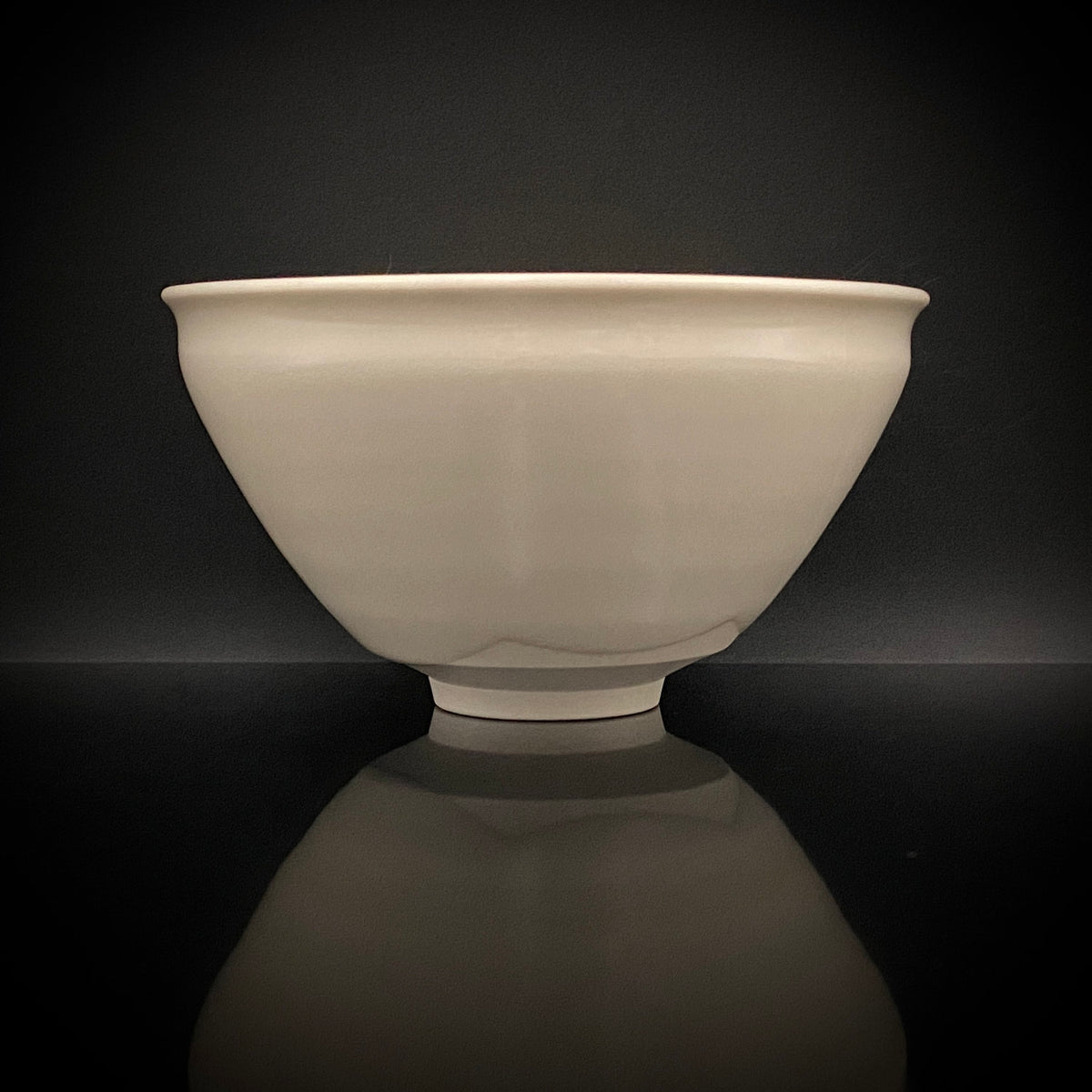 Regular Member of Japan Handicrafts Council: Teiichi Oketani II - Kinindate White Tenmoku Tea Bowl, Matchawan, Sake Vessel, Ice Bowl, Kyoto-Kiyomizu Ware #408