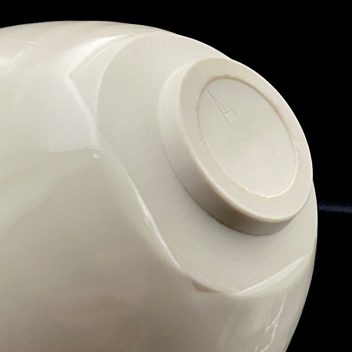 Regular Member of Japan Handicrafts Council: Teiichi Oketani II - Kinindate White Tenmoku Tea Bowl, Matchawan, Sake Vessel, Ice Bowl, Kyoto-Kiyomizu Ware #408