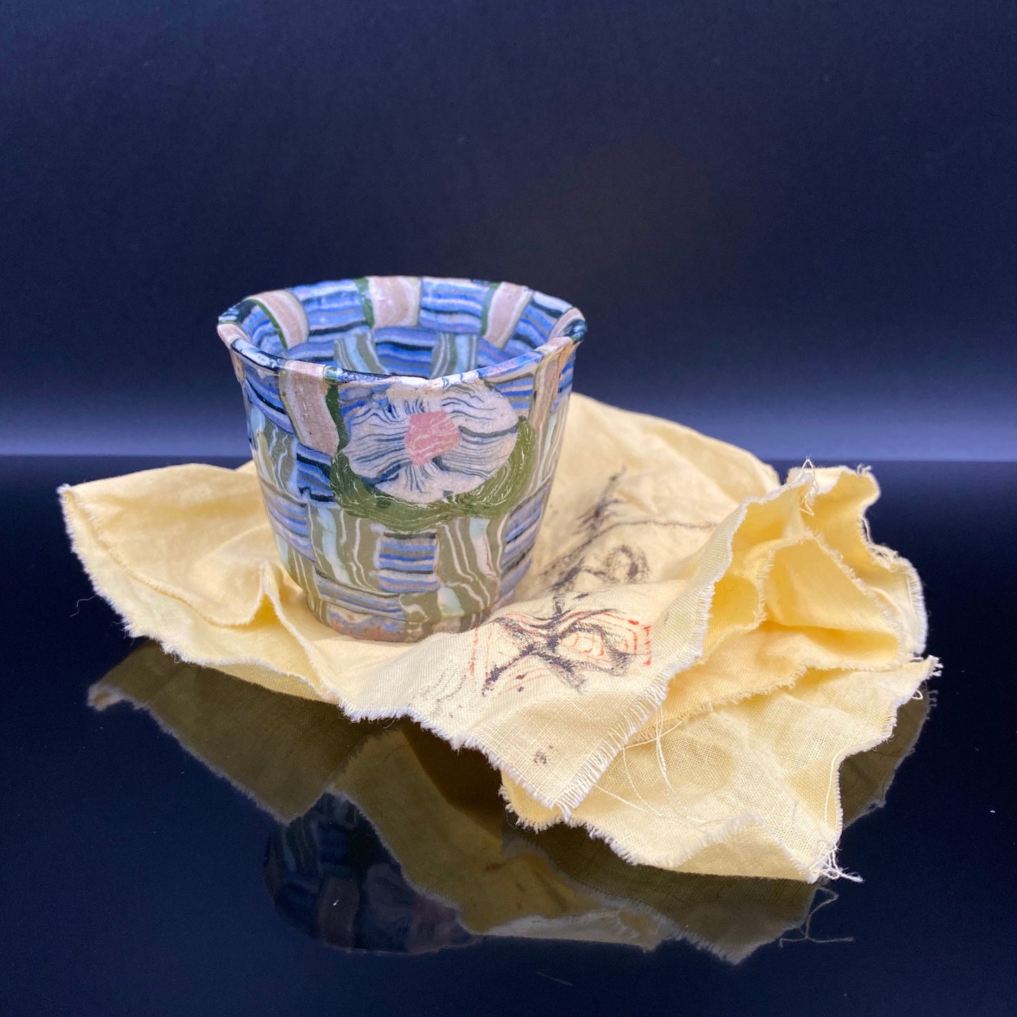 内田泰秀 晚年成熟期的杰作，失传的幻之技法“表里贯通锦练上手”陶瓷威士忌杯 #156