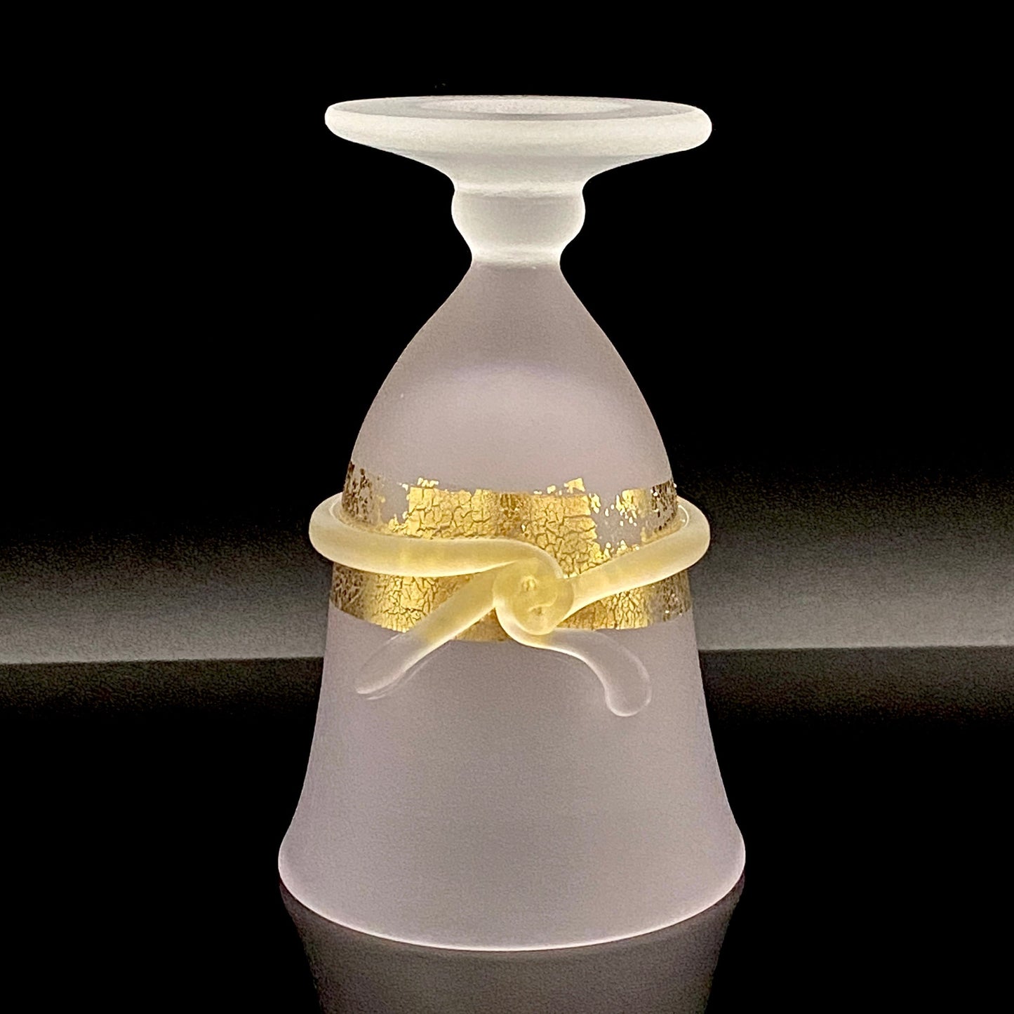 石井 康治 作 手吹き工芸硝子 金彩細工 結び文 酒杯 1点 #159