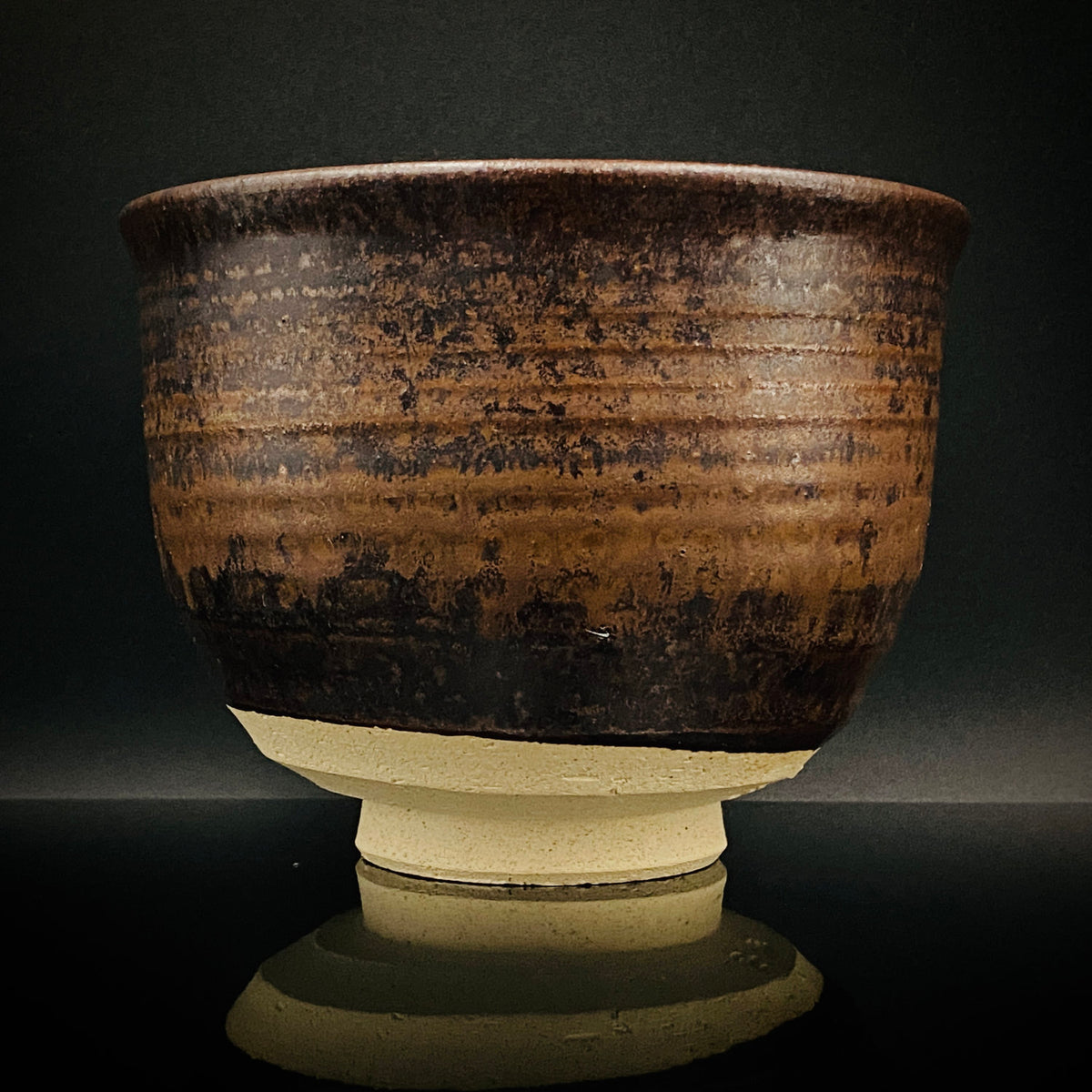 艺术保存指定作家 美国大都会艺术博物馆参展作家 二世水野寿山（Mizuno Juzan）作 铁砂釉茶碗 和风岩石杯 陈年酒用酒器 #421