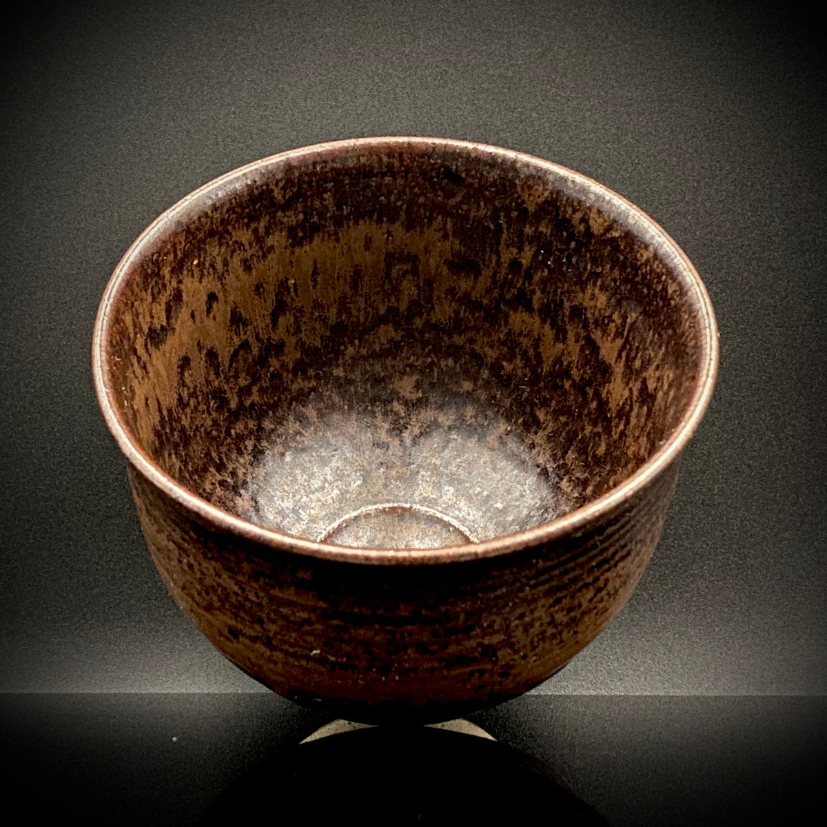 艺术保存指定作家 美国大都会艺术博物馆参展作家 二世水野寿山（Mizuno Juzan）作 铁砂釉茶碗 和风岩石杯 陈年酒用酒器 #421