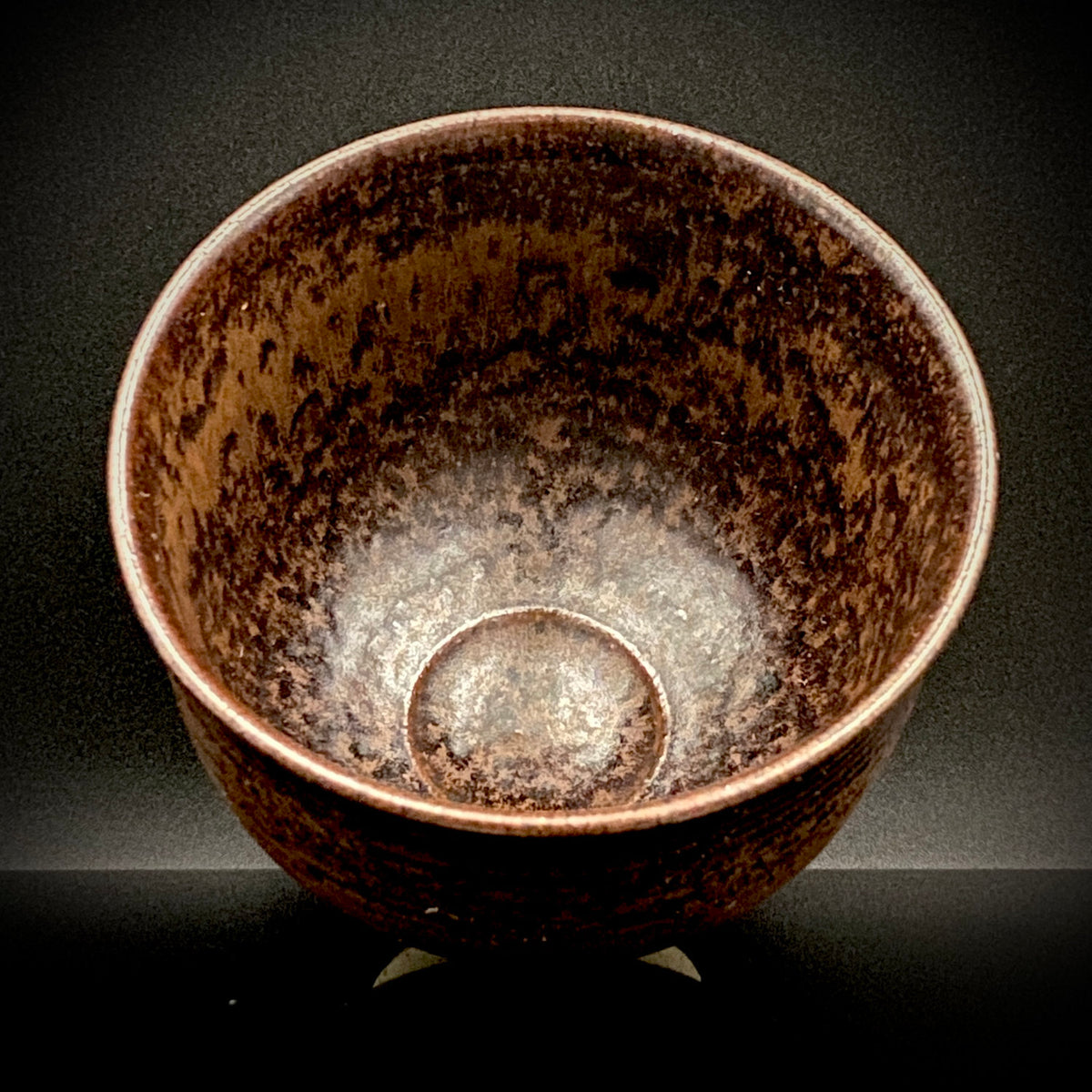 艺术保存指定作家 美国大都会艺术博物馆参展作家 二世水野寿山（Mizuno Juzan）作 铁砂釉茶碗 和风岩石杯 陈年酒用酒器 #421