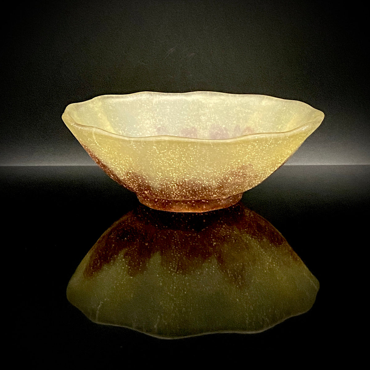米国コーニングガラス美術館収蔵作家 パリ・ポンピドゥー・センター「前衛芸術の日本」展出品 各務 満 『くりすたる茶盌』 赤紫色彩 つや消し 氷皿・菓子皿見立て #466