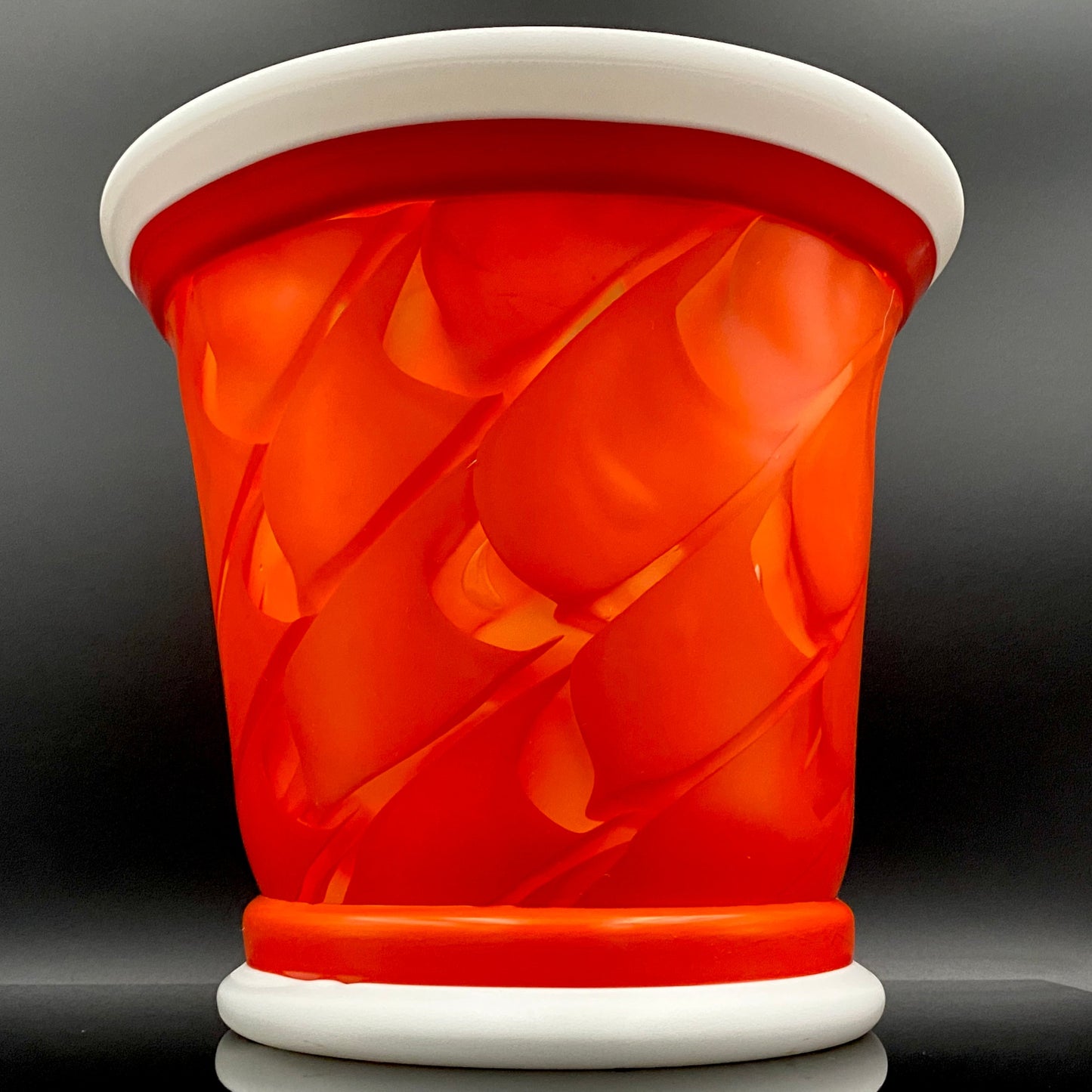 Vibrant Scarlet Pulse: Hand-Blown Glass Masterpiece, Aka-Yahazu "Scarlet Flame" Ice Bowl #164