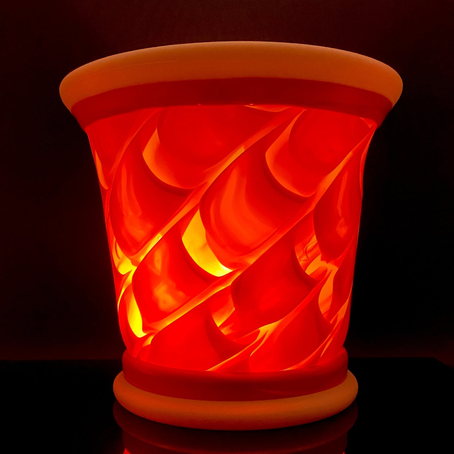 Vibrant Scarlet Pulse: Hand-Blown Glass Masterpiece, Aka-Yahazu "Scarlet Flame" Ice Bowl #164