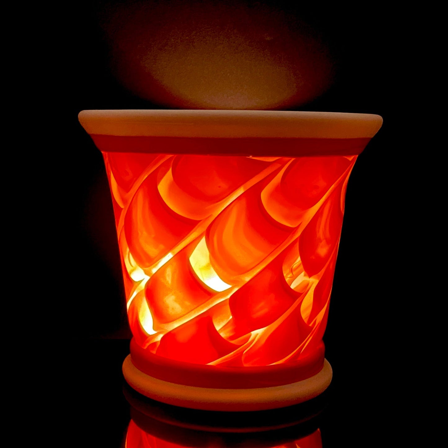 Vibrant Scarlet Pulse: Hand-Blown Glass Masterpiece, Aka-Yahazu "Scarlet Flame" Ice Bowl #164