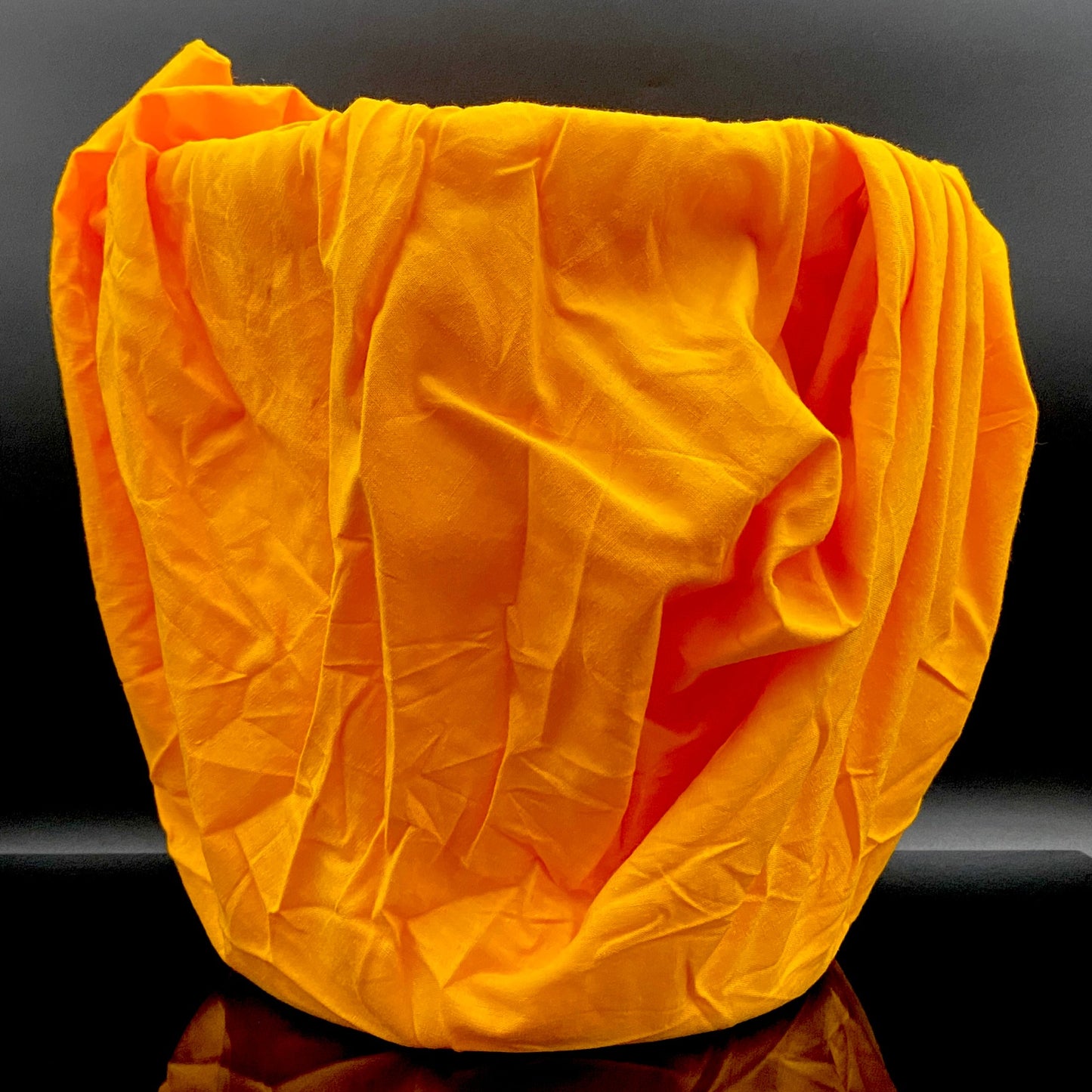 Vibrant Scarlet Pulse: Hand-Blown Glass Masterpiece, Aka-Yahazu "Scarlet Flame" Ice Bowl #164