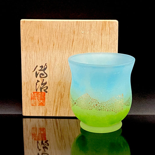 国立工芸館・米国コーニングガラス美術館収蔵作家 日本ガラス工芸協会元副会長 竹内 傳治 作 色ガラス金箔帯 ぐい呑 和のショットグラス #256
