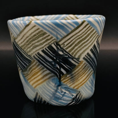 内田 泰秀 晩年成熟期の傑作、失われた幻の技法「表裏貫通錦練上手」陶製ショットグラス